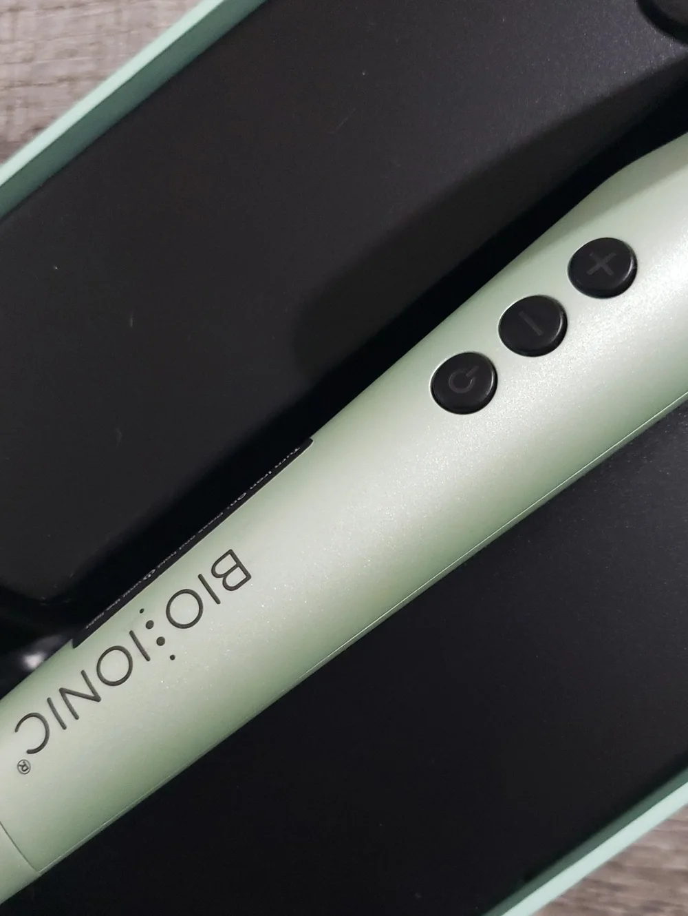 BIO IONIC Long Barrel Styler 1